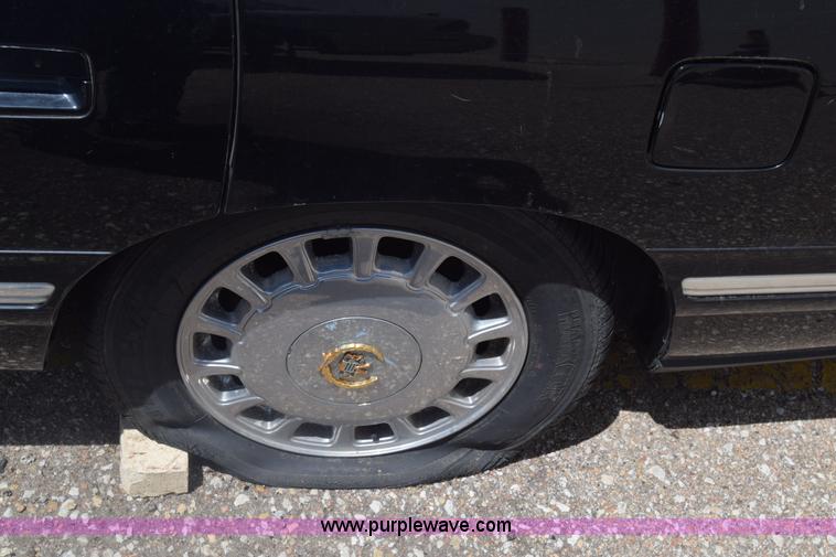 image for item K6564 1999 Cadillac DeVille