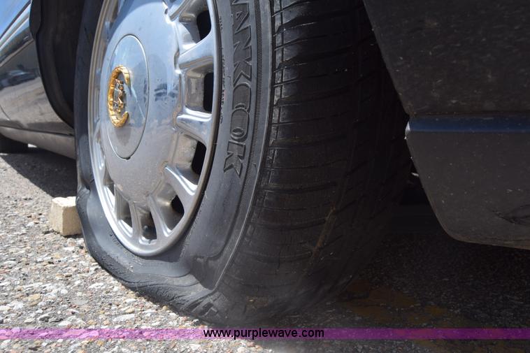 image for item K6564 1999 Cadillac DeVille