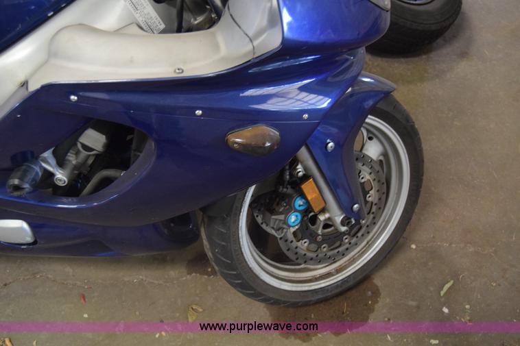 image for item K6623 1997 Yamaha motorcycle