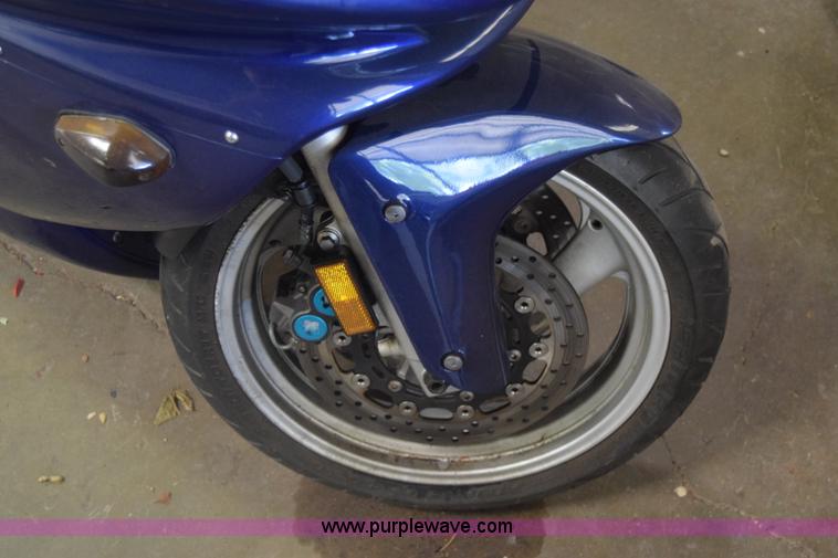 image for item K6623 1997 Yamaha motorcycle