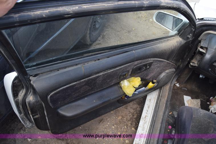 image for item K6692 1995 Saturn SC SC2