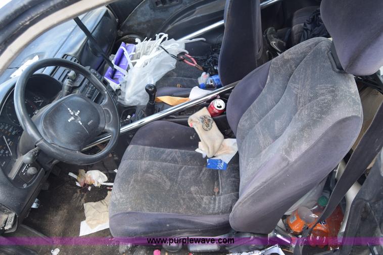 image for item K6692 1995 Saturn SC SC2