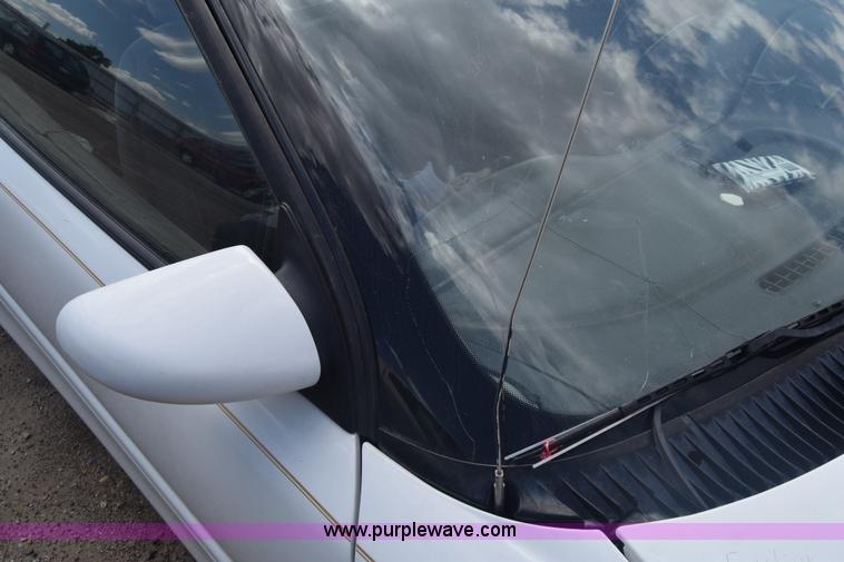 image for item K6692 1995 Saturn SC SC2