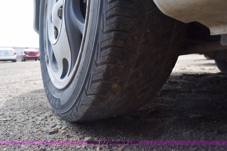 image for item K6692 1995 Saturn SC SC2