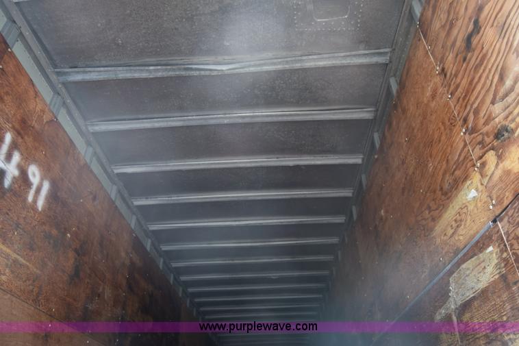 image for item K6693 1983 Miller dry van trailer