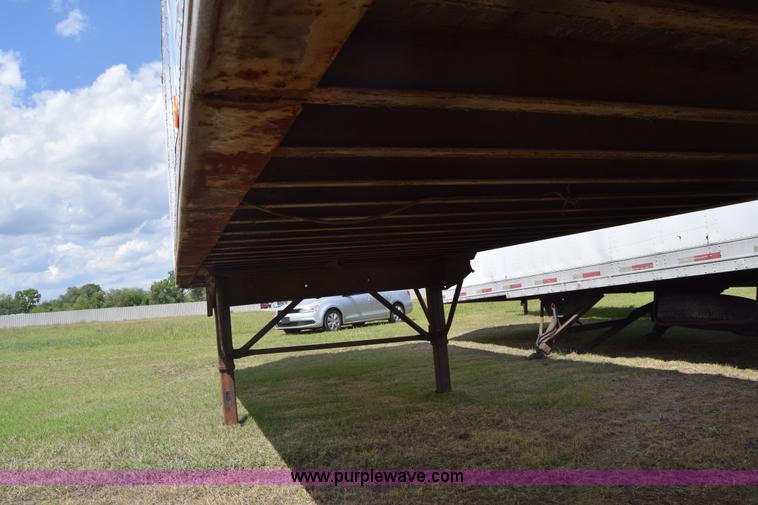 image for item K6693 1983 Miller dry van trailer