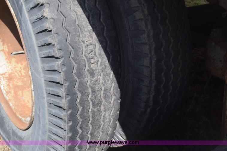 image for item K6693 1983 Miller dry van trailer