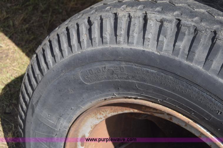 image for item K6693 1983 Miller dry van trailer