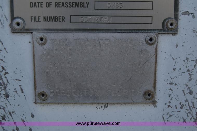 image for item K6693 1983 Miller dry van trailer