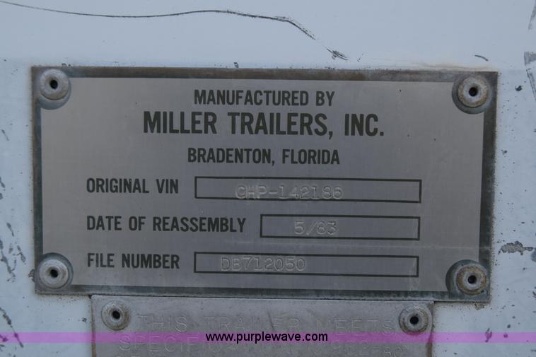 image for item K6693 1983 Miller dry van trailer