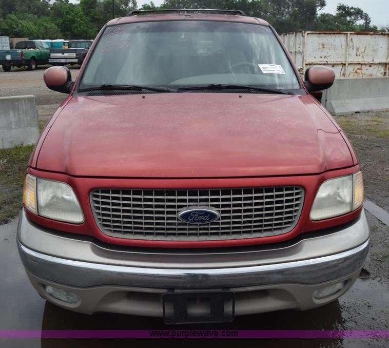 image for item K7350 2000 Ford Expedition SUV