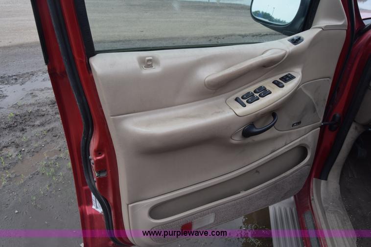 image for item K7350 2000 Ford Expedition SUV