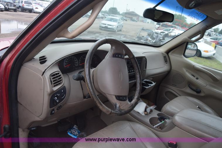 image for item K7350 2000 Ford Expedition SUV