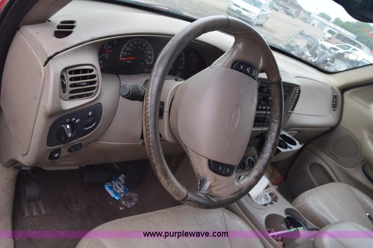 image for item K7350 2000 Ford Expedition SUV