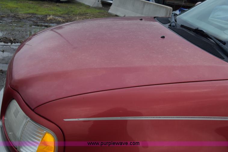 image for item K7350 2000 Ford Expedition SUV