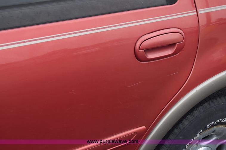 image for item K7350 2000 Ford Expedition SUV