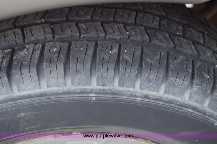 image for item K7350 2000 Ford Expedition SUV