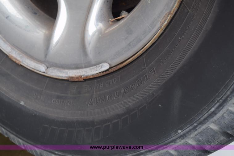 image for item K7350 2000 Ford Expedition SUV