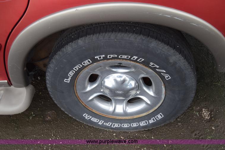 image for item K7350 2000 Ford Expedition SUV