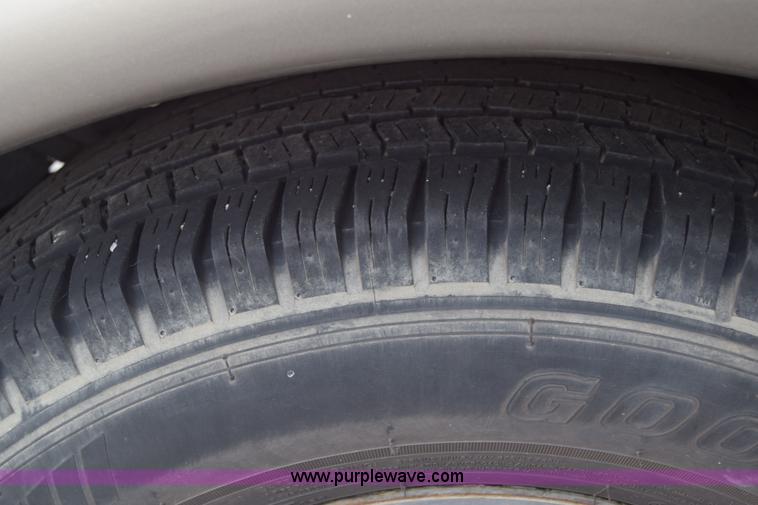 image for item K7350 2000 Ford Expedition SUV