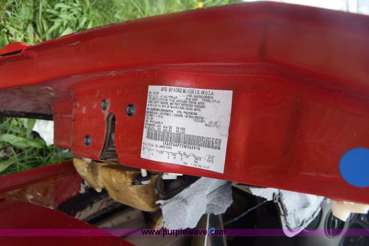 image for item K7355 2002 Ford Focus