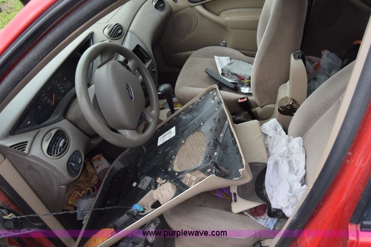 image for item K7355 2002 Ford Focus