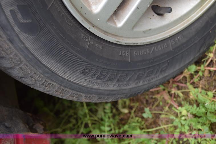 image for item K7355 2002 Ford Focus