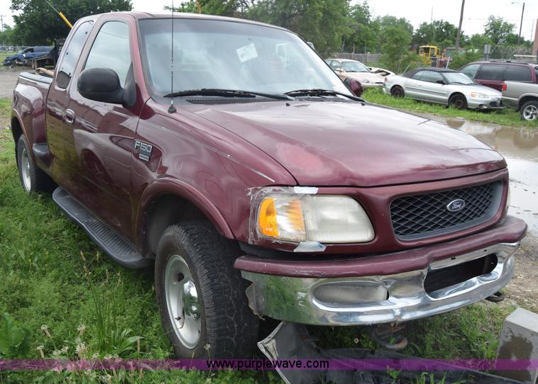 image for item K7358 1998 Ford F150 pickup truck
