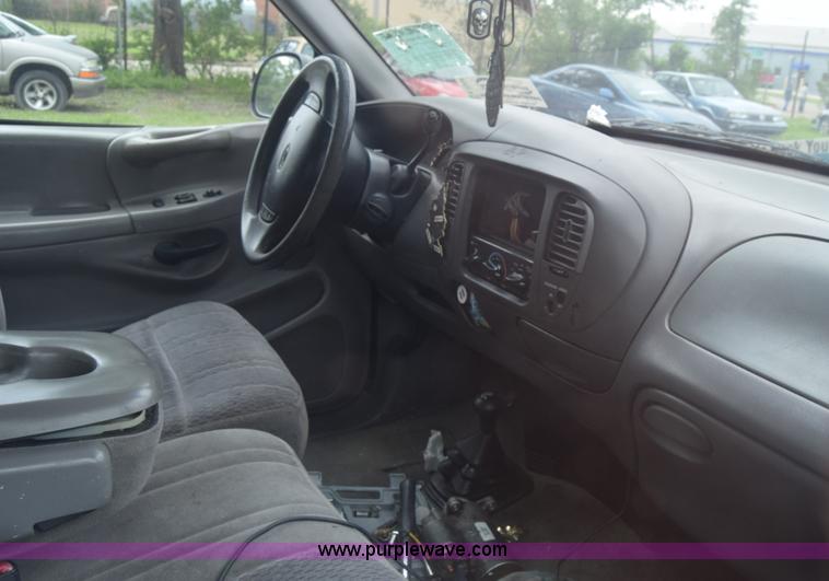 image for item K7358 1998 Ford F150 pickup truck