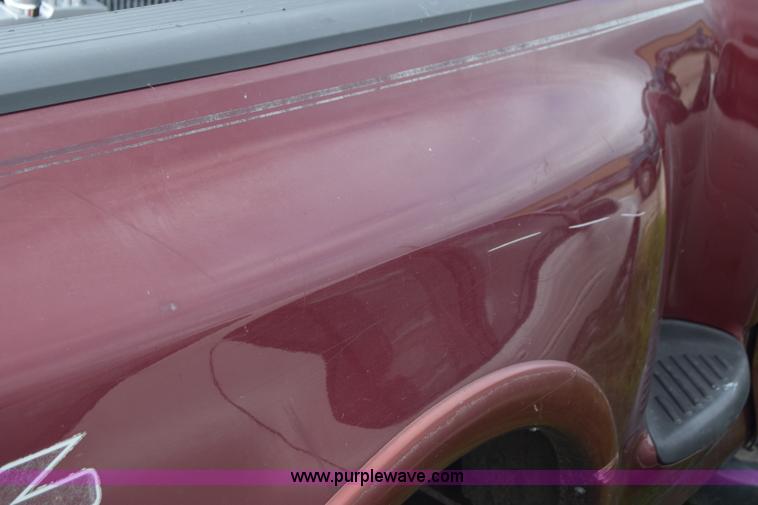 image for item K7358 1998 Ford F150 pickup truck