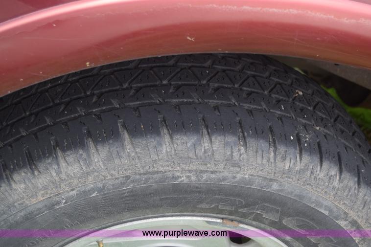 image for item K7358 1998 Ford F150 pickup truck