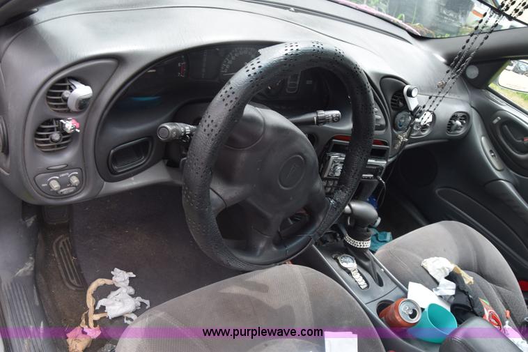 image for item K7360 2002 Pontiac Bonneville