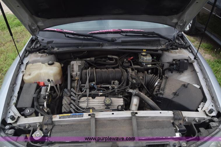 image for item K7360 2002 Pontiac Bonneville