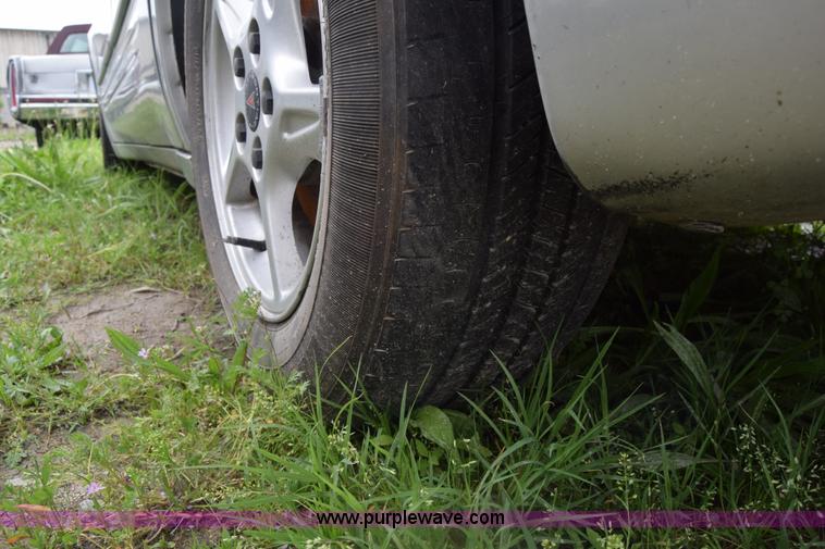 image for item K7360 2002 Pontiac Bonneville