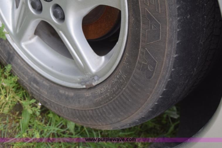 image for item K7360 2002 Pontiac Bonneville