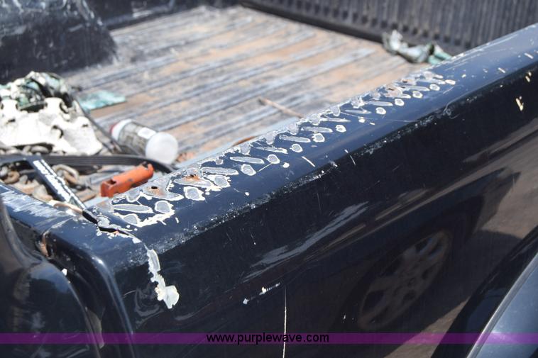 image for item K7389 2000 Chevrolet S10 pickup truck