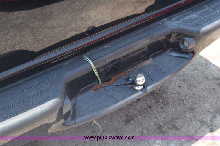 image for item K7389 2000 Chevrolet S10 pickup truck