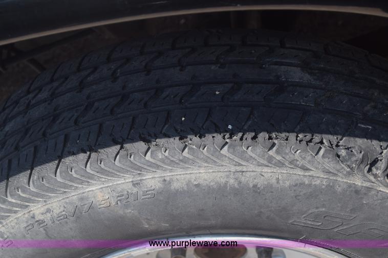 image for item K7389 2000 Chevrolet S10 pickup truck