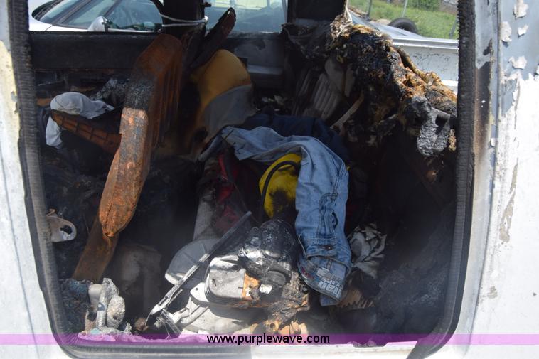 image for item K7390 1993 GMC Sierra 3500 pickup truck