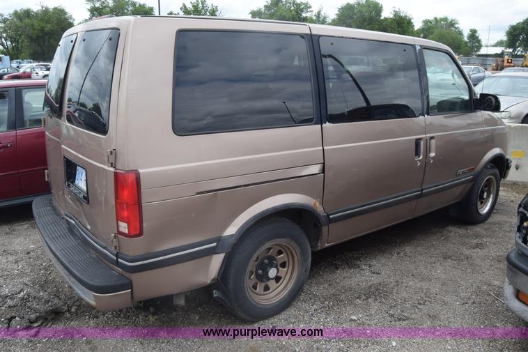 image for item K7393 1994 Chevrolet Astro Extended van