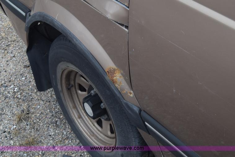 image for item K7393 1994 Chevrolet Astro Extended van