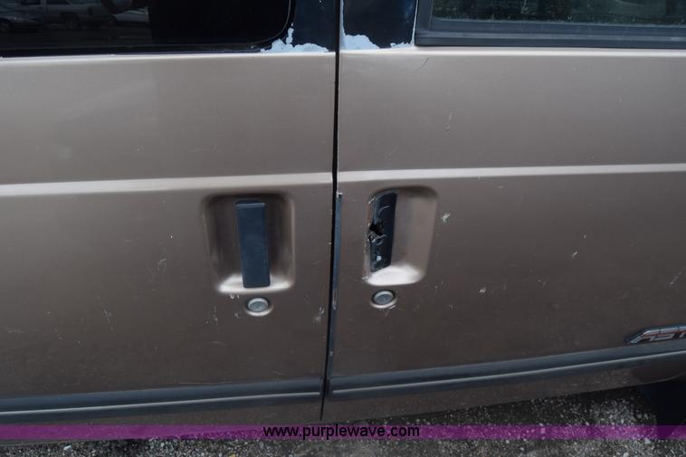 image for item K7393 1994 Chevrolet Astro Extended van