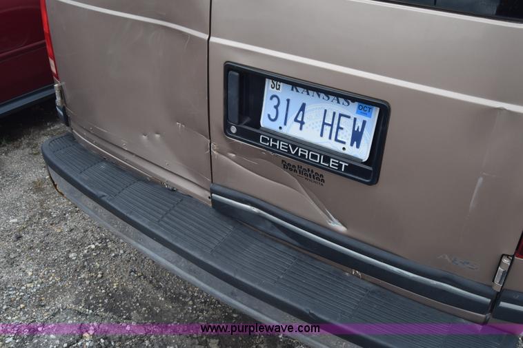 image for item K7393 1994 Chevrolet Astro Extended van