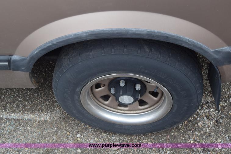 image for item K7393 1994 Chevrolet Astro Extended van