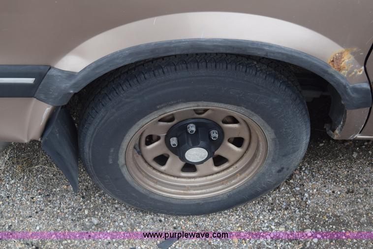 image for item K7393 1994 Chevrolet Astro Extended van