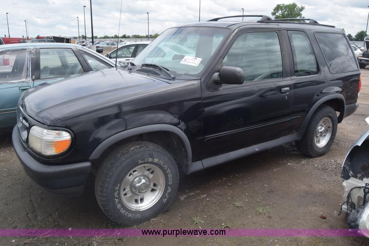 image for item K7394 1998 Ford Explorer SUV