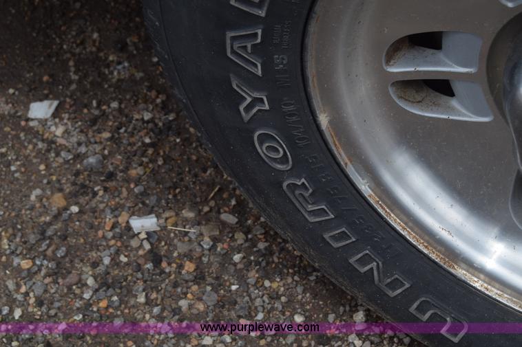 image for item K7394 1998 Ford Explorer SUV