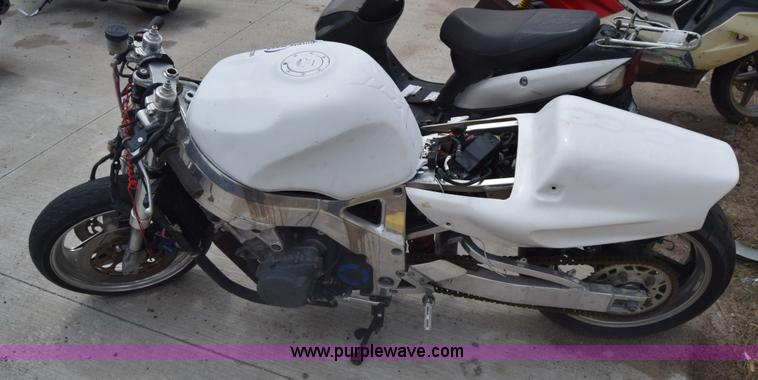 image for item K7395 1993 Honda CBR900RR motorcycle