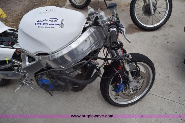 image for item K7395 1993 Honda CBR900RR motorcycle