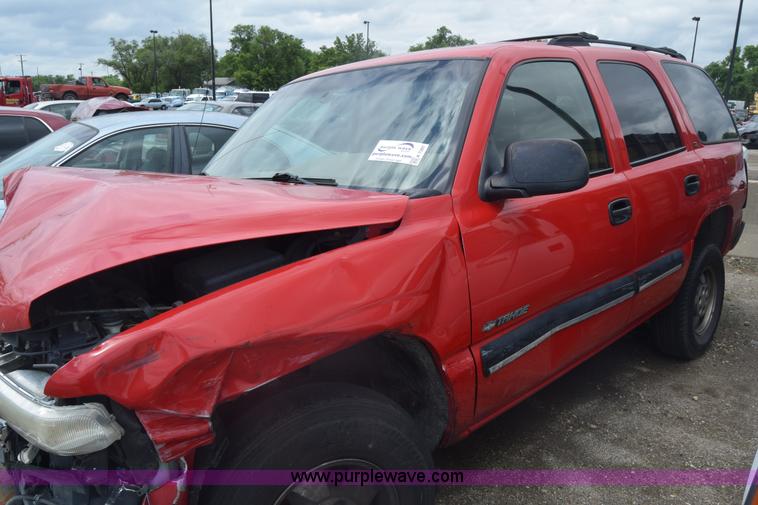 image for item K7397 2000 Chevrolet Tahoe SUV